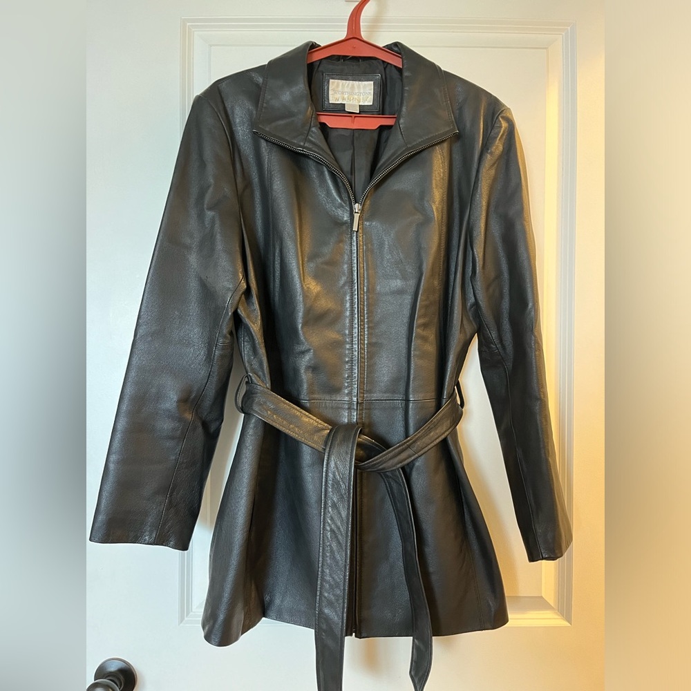 Women’s black leather jacket with belt and side pockets